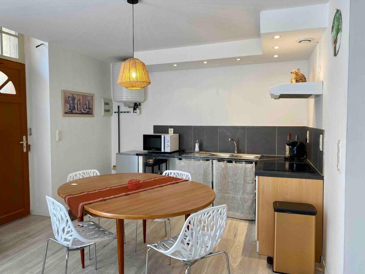 Accueillant Petit T2 Coeur De Centre Ville Lézignan-Corbières Esterno foto
