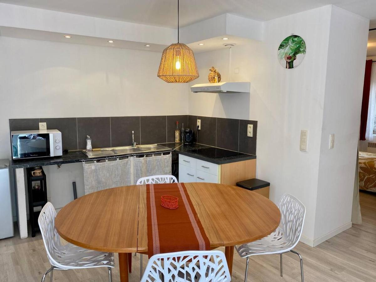 Accueillant Petit T2 Coeur De Centre Ville Lézignan-Corbières Esterno foto